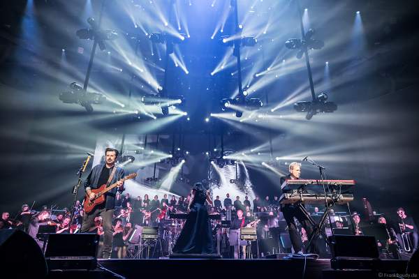 Eric Bazilian und Rob Hyman von den THE HOOTERS bei Night of the Proms 2019 in der SAP Arena Mannheim