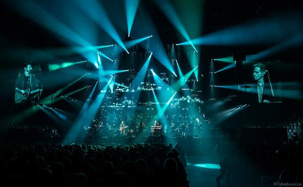 Eric Bazilian und Rob Hyman von den THE HOOTERS bei Night of the Proms 2019 in der SAP Arena Mannheim