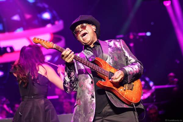 Al McKay`s Earth, Wind & Fire Experience bei Night of the Proms 2019 in der SAP Arena Mannheim