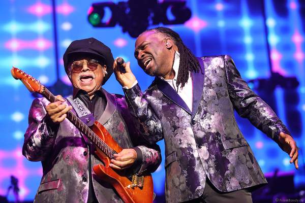 Al McKay`s Earth, Wind & Fire Experience bei Night of the Proms 2019 in der SAP Arena Mannheim