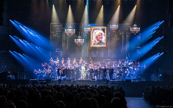 Natalie Choquette bei Night of the Proms 2019 in der SAP Arena Mannheim