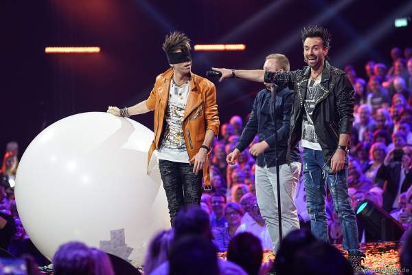 Die Ehrlich Brothers bei der Silvestershow 2019/2020 in der Baden-Arena - Messe Offenburg