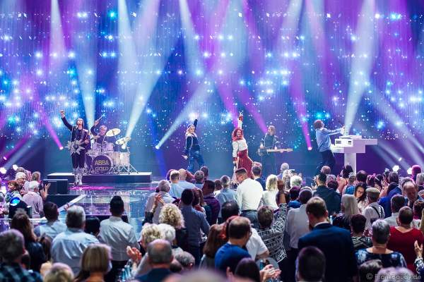 Abba Gold – The Concert Show bei der Silvestershow 2019/2020 in der Baden-Arena - Messe Offenburg