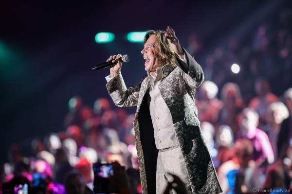 Jürgen Drews bei der Silvestershow 2019/2020 in der Baden-Arena - Messe Offenburg