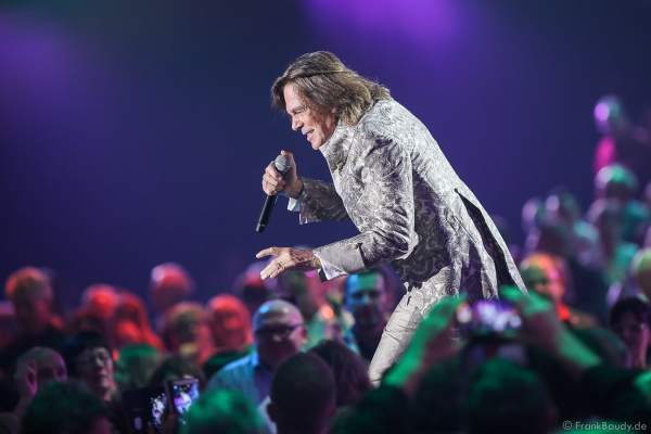 Jürgen Drews bei der Silvestershow 2019/2020 in der Baden-Arena - Messe Offenburg