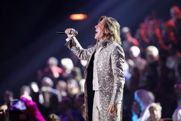 Jürgen Drews bei der Silvestershow 2019/2020 in der Baden-Arena - Messe Offenburg