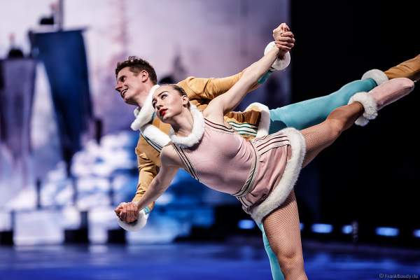 Wesley Campbell und Natalia Ogoreltseva bei der Eisshow SUPERNOVA von Holiday on Ice in der Festhalle Frankfurt und SAP Arena Mannheim 2019-2020