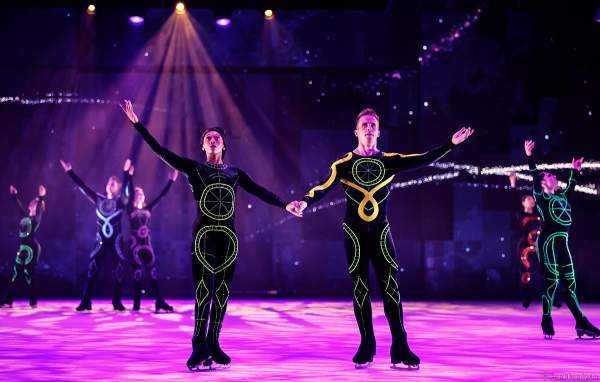 Mariyah Gerber und Peter Gerber bei der Eisshow SUPERNOVA von Holiday on Ice in der Festhalle Frankfurt und SAP Arena Mannheim 2019-2020