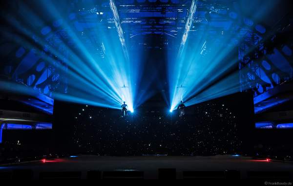Aleksandra Bich und Ivan Bich bei der Eisshow SUPERNOVA von Holiday on Ice in der Festhalle Frankfurt 2019-2020