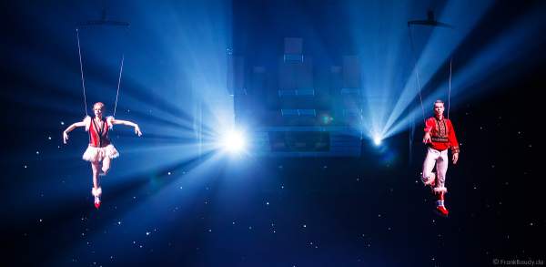 Aleksandra Bich und Ivan Bich bei der Eisshow SUPERNOVA von Holiday on Ice in der Festhalle Frankfurt und SAP Arena Mannheim 2019-2020