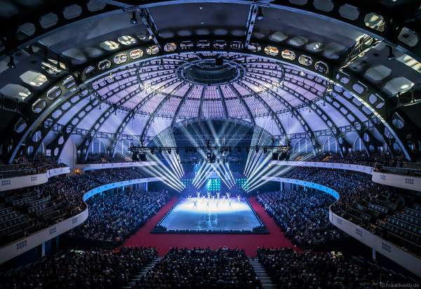 Eisshow SUPERNOVA von Holiday on Ice in der Festhalle Frankfurt 2019-2020