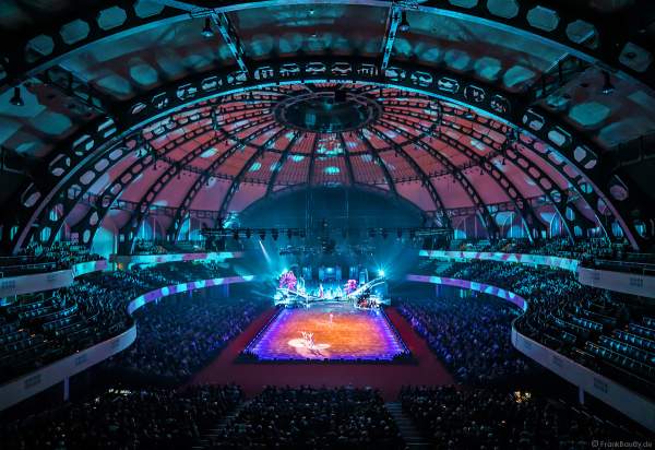 Eisshow SUPERNOVA von Holiday on Ice in der Festhalle Frankfurt 2019-2020