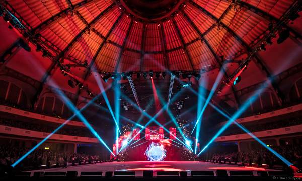 Eisshow SUPERNOVA von Holiday on Ice in der Festhalle Frankfurt 2019-2020