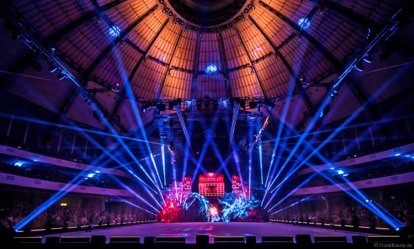 Eisshow SUPERNOVA von Holiday on Ice in der Festhalle Frankfurt 2019-2020