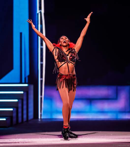 Mariyah Gerber bei der Eisshow SUPERNOVA von Holiday on Ice in der Festhalle Frankfurt und SAP Arena Mannheim 2019-2020