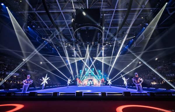 Eiskunstläuferin Shirley Scheffler als Holiday on Ice ACADEMY Nachwuchstalent beim Finale der Show SUPERNOVA am 30. Januar 2020 in der SAP Arena Mannheim