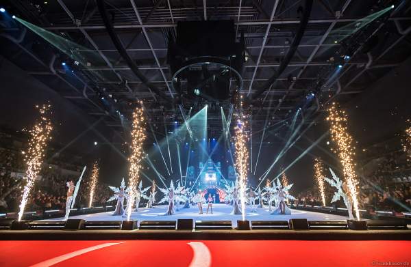 Eiskunstläuferin Shirley Scheffler als Holiday on Ice ACADEMY Nachwuchstalent beim Finale der Show SUPERNOVA am 30. Januar 2020 in der SAP Arena Mannheim
