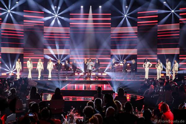 Opening bei Miss Germany 2020: Miss Baden-Württemberg - Jessica Bisceglia, Miss Bayern - Lara Rúnarsson, Miss Berlin - Maya Jolina Lu Wicht, Miss Brandenburg - Vivienne Chantal Radigk, Miss Bremen - Meryem Martin, Miss Hamburg - Anastasia Masalis, Miss Hessen - Silke Kopp, Miss Mecklenburg-Vorpommern - Diana Herdt, Miss Niedersachsen - Christin Stalling, Miss Nordrhein-Westfalen - Kim Irmgartz, Miss Rheinland-Pfalz - Dajana Krüger, Miss Saarland - Itanajama Akeri, Miss Sachsen - Nadine Voigt, Miss Sachsen-Anhalt - Theresa Schultheiß, Miss Schleswig-Holstein - Leonie Charlotte von Hase, Miss Thüringen - Greta Barthel