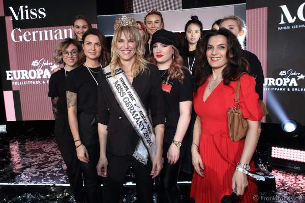 Miss Germany 2020 - Leonie von Hase mit dem Styling Team am 15.02.2020 in der Europa-Park Arena Rust