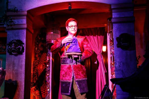 Europa-Park Inhaber Roland Mack als Animatronic verzaubert die Gäste in "Piraten in Batavia"