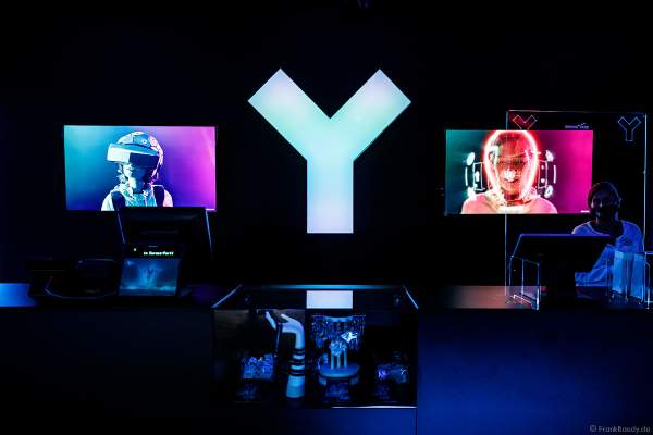 Ticketschalter und Anmeldung für das VR-Erlebnis YULLBE im Europa-Park