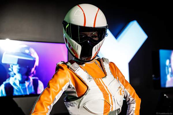 Reale Darstellung eines Anzugs der Rekruten von "Mission: Rulantica" beim VR-Erlebnis YULLBE im Europa-Park