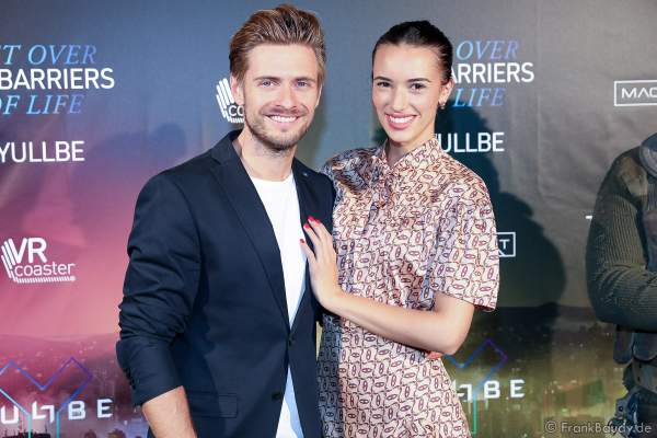 Jörn und Hanna Schlönvoigt bei der Eröffnung der der neuen YULLBE Horror Experience "Traumatica" im Europa-Park am 2. Oktober 2020