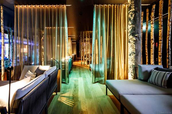 Für die Gäste von HYGGEDAL gibt es zahlreiche Liegen und Sofas zum Relaxen und Träumen