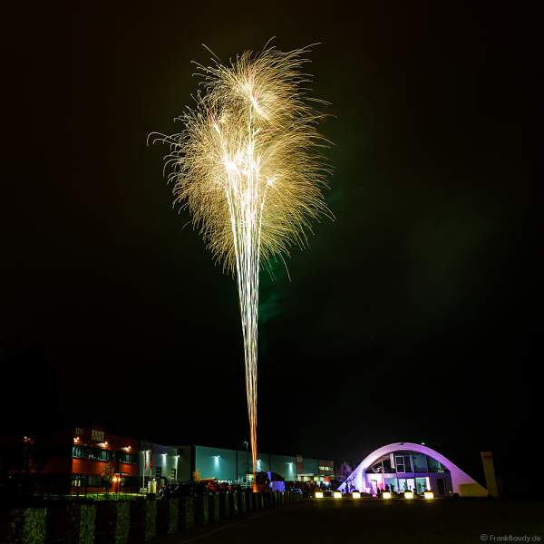 Silvesterfeuerwerk-Vorschießen der Firma Beisel Pyrotechnik 2020-2021 - E210 Event-Hangar Rheinmünster Baden
