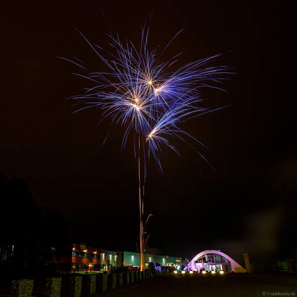 Silvesterfeuerwerk-Vorschießen der Firma Beisel Pyrotechnik 2020-2021 - E210 Event-Hangar Rheinmünster Baden