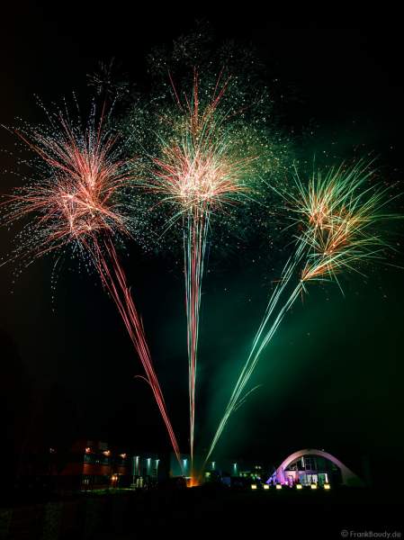 Silvesterfeuerwerk-Vorschießen der Firma Beisel Pyrotechnik 2020-2021 - E210 Event-Hangar Rheinmünster Baden