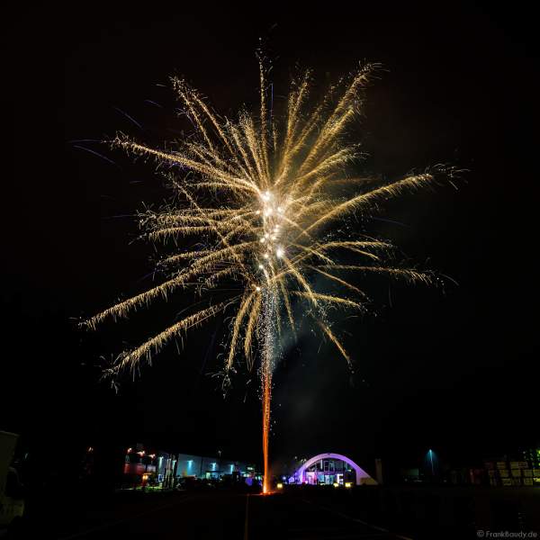 Silvesterfeuerwerk-Vorschießen der Firma Beisel Pyrotechnik 2020-2021 - E210 Event-Hangar Rheinmünster Baden