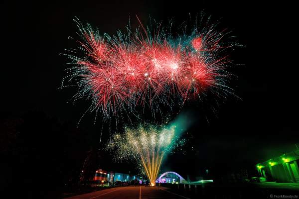 Silvesterfeuerwerk-Vorschießen der Firma Beisel Pyrotechnik 2020-2021 - E210 Event-Hangar Rheinmünster Baden