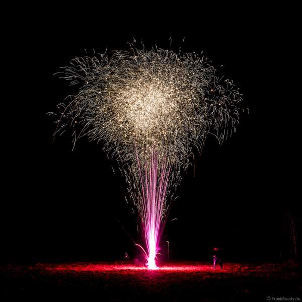 Große Vorführung von Feuerwerksartikel bei der XXL LIVE Böllertour