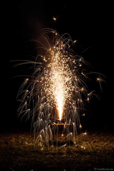 Große Vorführung von Feuerwerksartikel bei der XXL LIVE Böllertour