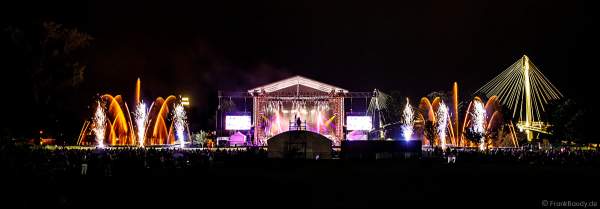 SYMPHONIE DES ARTS mit Feuerwerk und Wassershow beim Sommerfestival in Straßburg am 3. Juli 2021