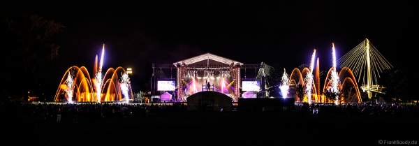 SYMPHONIE DES ARTS mit Feuerwerk und Wassershow beim Sommerfestival in Straßburg am 3. Juli 2021