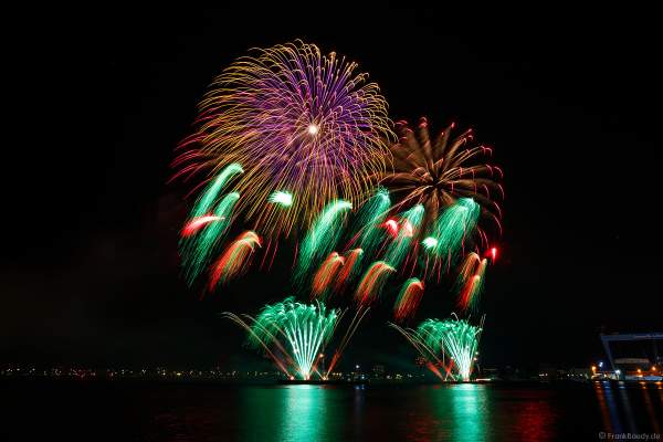 STERNENZAUBER ÜBER KIEL mit Feuerwerk als Abschlussinszenierung der Kieler Woche 2021 von AIDA Cruises