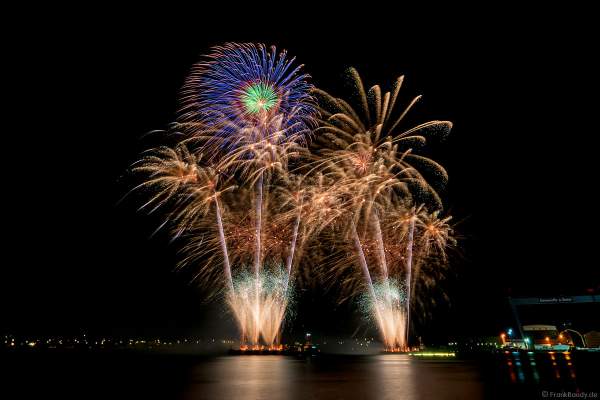 STERNENZAUBER ÜBER KIEL mit Feuerwerk als Abschlussinszenierung der Kieler Woche 2021 von AIDA Cruises