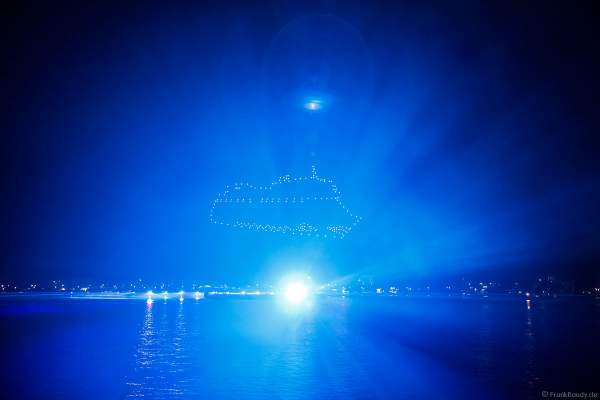STERNENZAUBER ÜBER KIEL mit Drohnenshow und einer Laser- und Lichtshow als Abschlussinszenierung der Kieler Woche 2021 von AIDA Cruises