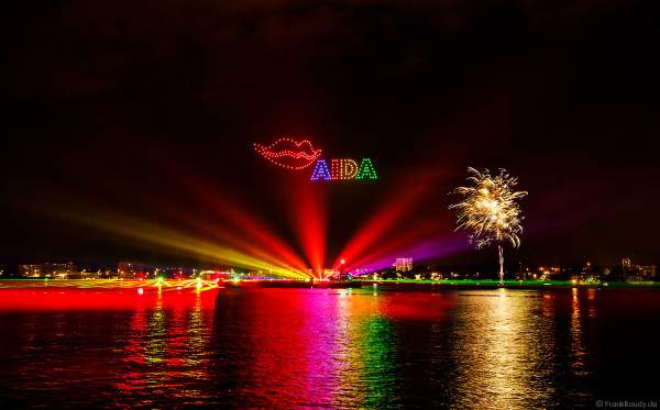 STERNENZAUBER ÜBER KIEL mit Drohnenshow und einer Laser- und Lichtshow als Abschlussinszenierung der Kieler Woche 2021 von AIDA Cruises