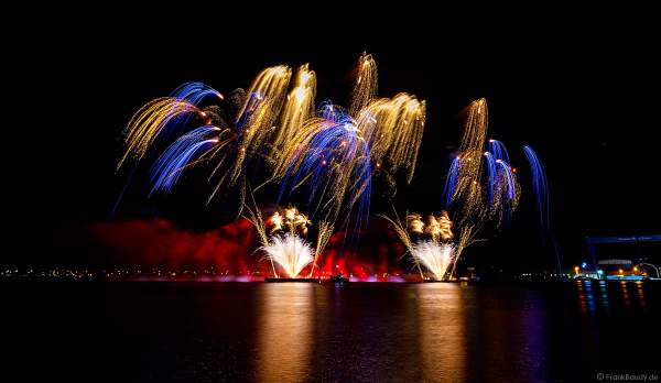 STERNENZAUBER ÜBER KIEL mit Feuerwerk als Abschlussinszenierung der Kieler Woche 2021 von AIDA Cruises
