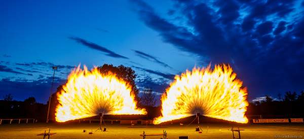 Flammenintro beim Influencer-Tag mit Silvesterfeuerwerk Vorschießen von Beisel Pyrotechnik am 25.09.2021
