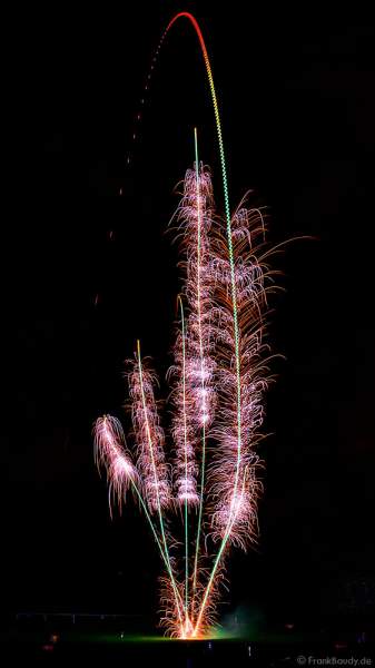 Silvesterfeuerwerk Vorschießen und Influencer-Tag mit 2 Stunden Livestream von Beisel Pyrotechnik am 25.09.2021