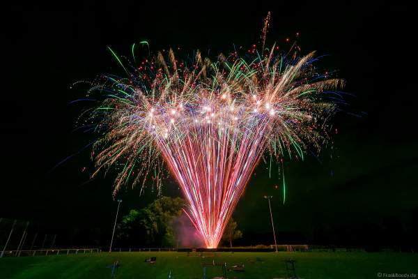 Silvesterfeuerwerk Vorschießen und Influencer-Tag mit 2 Stunden Livestream von Beisel Pyrotechnik am 25.09.2021