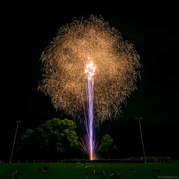 Silvesterfeuerwerk Vorschießen und Influencer-Tag mit 2 Stunden Livestream von Beisel Pyrotechnik am 25.09.2021