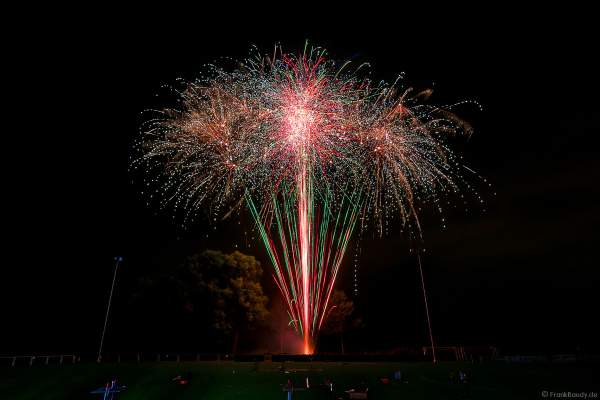Silvesterfeuerwerk Vorschießen und Influencer-Tag mit 2 Stunden Livestream von Beisel Pyrotechnik am 25.09.2021