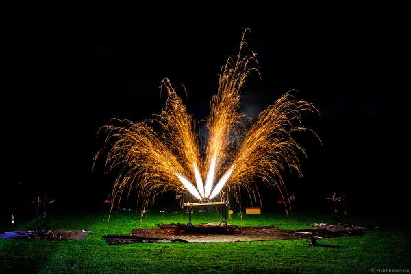 Silvesterfeuerwerk Vorschießen und Influencer-Tag mit 2 Stunden Livestream von Beisel Pyrotechnik am 25.09.2021