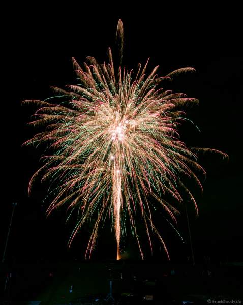 Silvesterfeuerwerk Vorschießen und Influencer-Tag mit 2 Stunden Livestream von Beisel Pyrotechnik am 25.09.2021