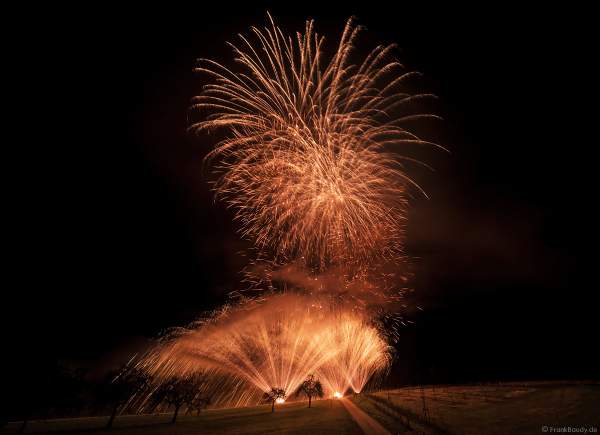 Großes Wunsch-Feuerwerk bei der Seniorenresidenz Hedwig Henneböhl in Oberzent/Beerfelden - Odenwaldkreis
